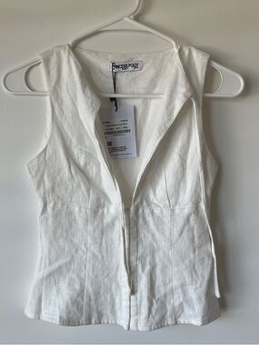 (SOLD ) Princess Polly White Linen-Blend Sleeveless Zip-Front Top